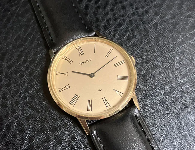セイコーシャリオ「2220-0430」の中古相場